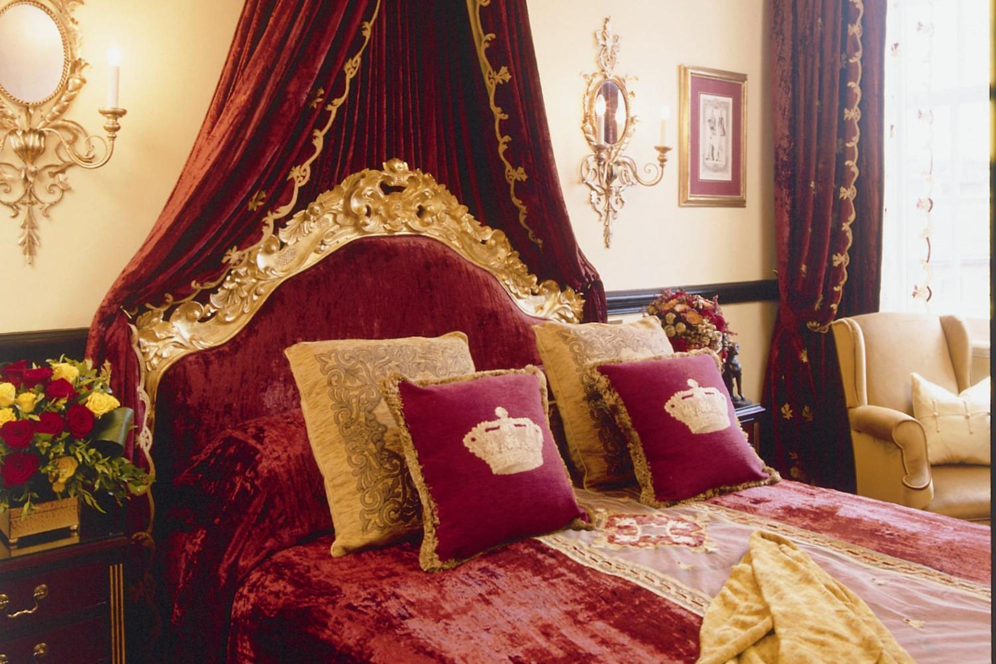 รูเบนส์ แอท เดอะ พาเลซ โฮเทล Hotel ลอนดอน ภายนอก รูปภาพ A bedroom at the hotel