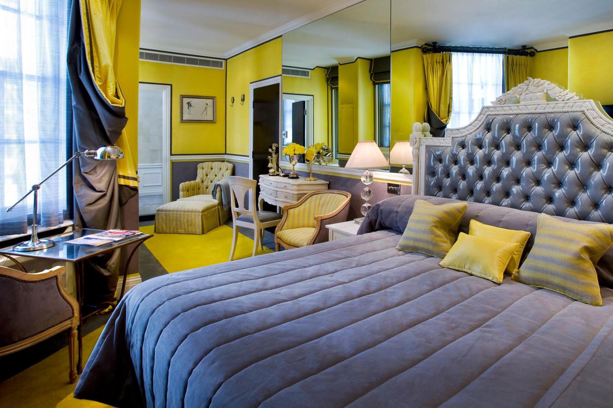 รูเบนส์ แอท เดอะ พาเลซ โฮเทล Hotel ลอนดอน ภายนอก รูปภาพ A suite at the Hotel de Crillon