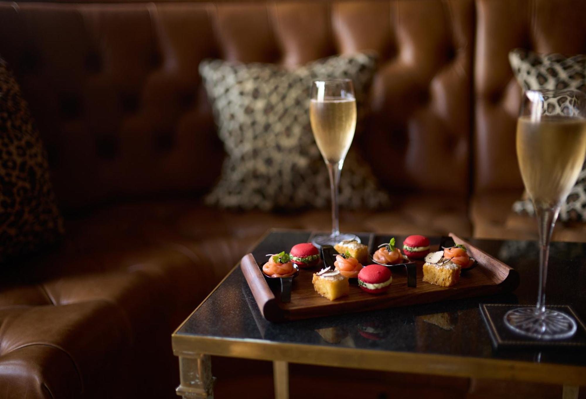 รูเบนส์ แอท เดอะ พาเลซ โฮเทล Hotel ลอนดอน ภายนอก รูปภาพ The Bar at The Ivy